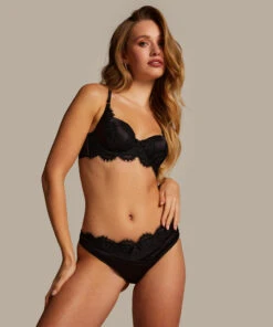 String Hannako - Zwart